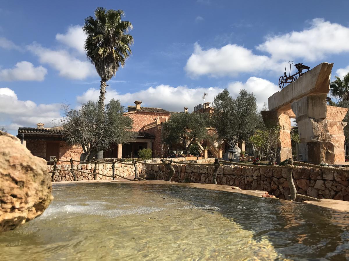 Es Gallicant Farm stay *